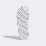 IH8123 4 FOOTWEAR Photography Bottom View grey